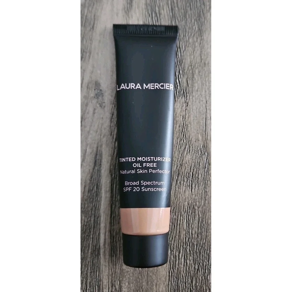 LAURA MERCIER 4C1 Almond Tinted Moisturizer Oil Free Natural Skin Perfector 25ml